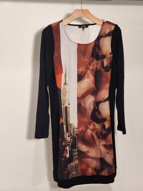 Cityscape Chic YEST long sleeved DRESS Women's Size 6